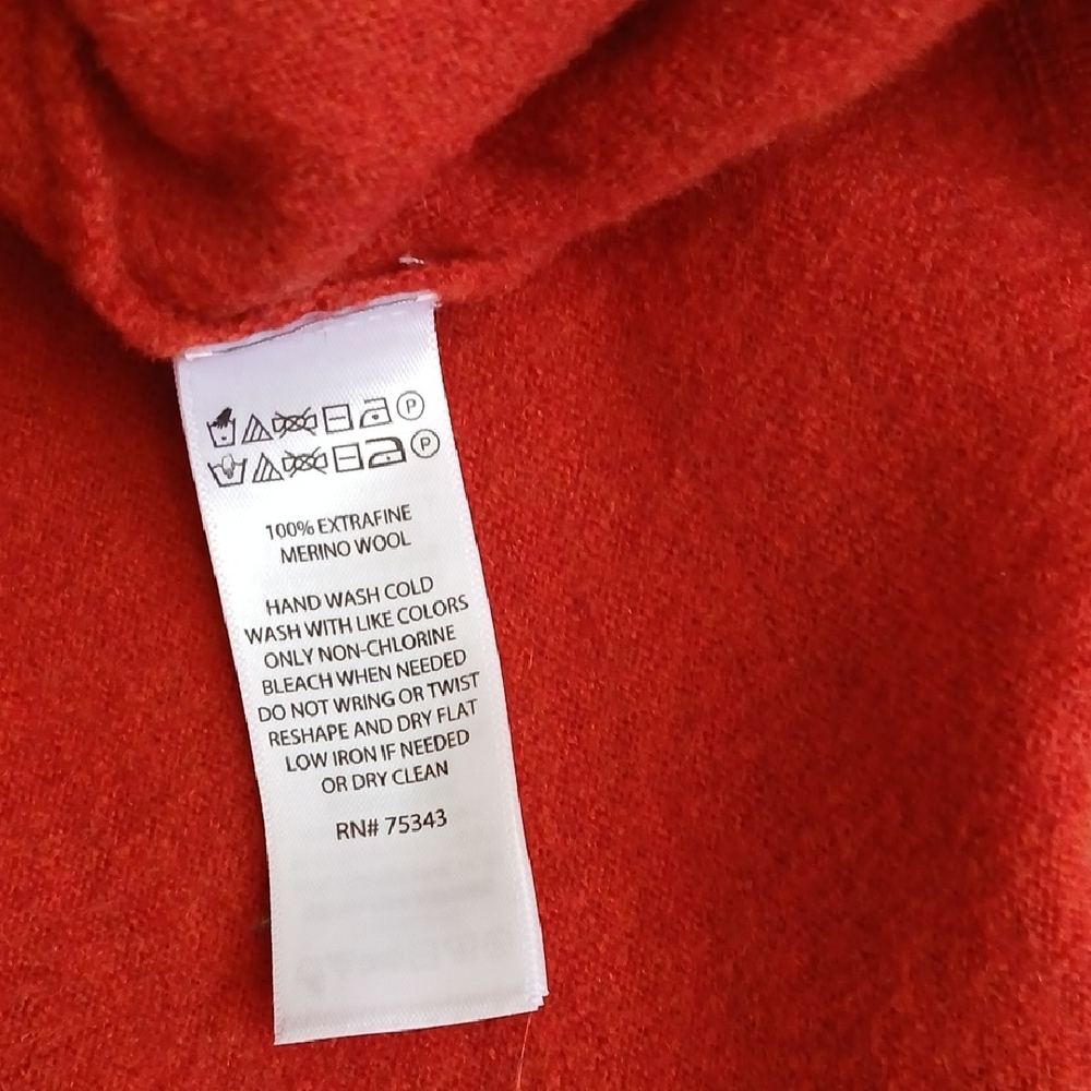 Merino Wool Elegant Tangerine Crew Neck Sweater - Picture 3 of 6